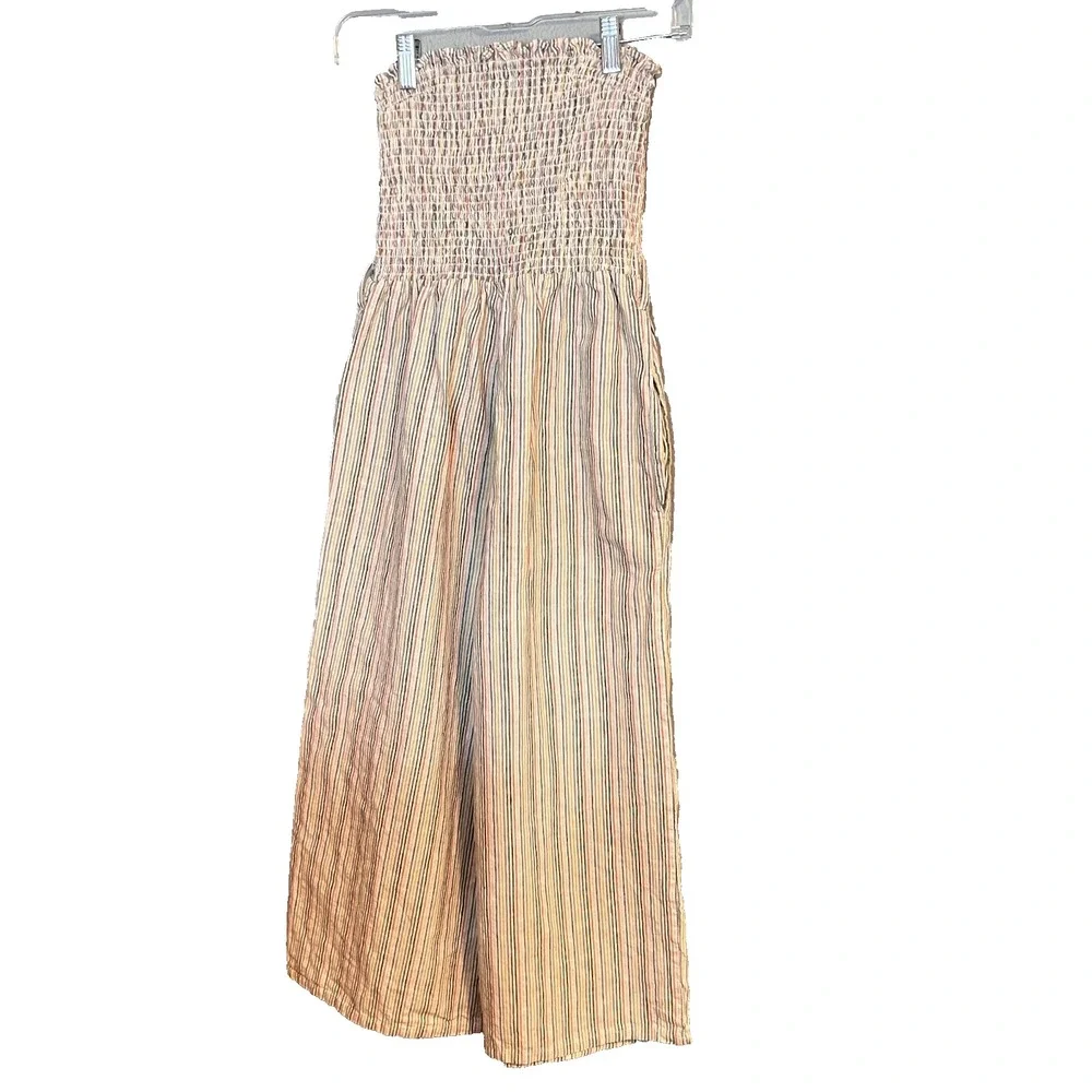Olivaceous strapless smocked